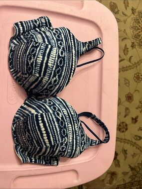 Cacique Navy and White Patterned T-Shirt Bra